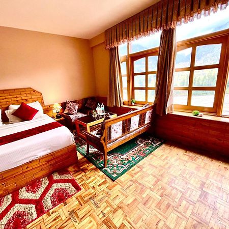 Hotel Hollywood Vibes #Riverview #Premium Rooms #Prime Location #Most Awarded #Parking #Top Rated #Open Terrace #Lawn #Best Selling Hotel In Manali Exterior foto